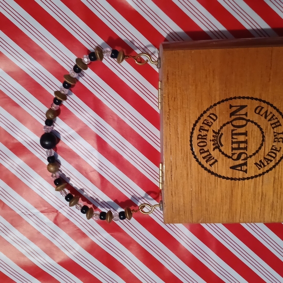 Vintage Cigar box purse - Picture 4 of 13